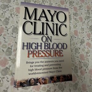 Mayo Clinic on High Blood Pressure - paperback book - medium/large